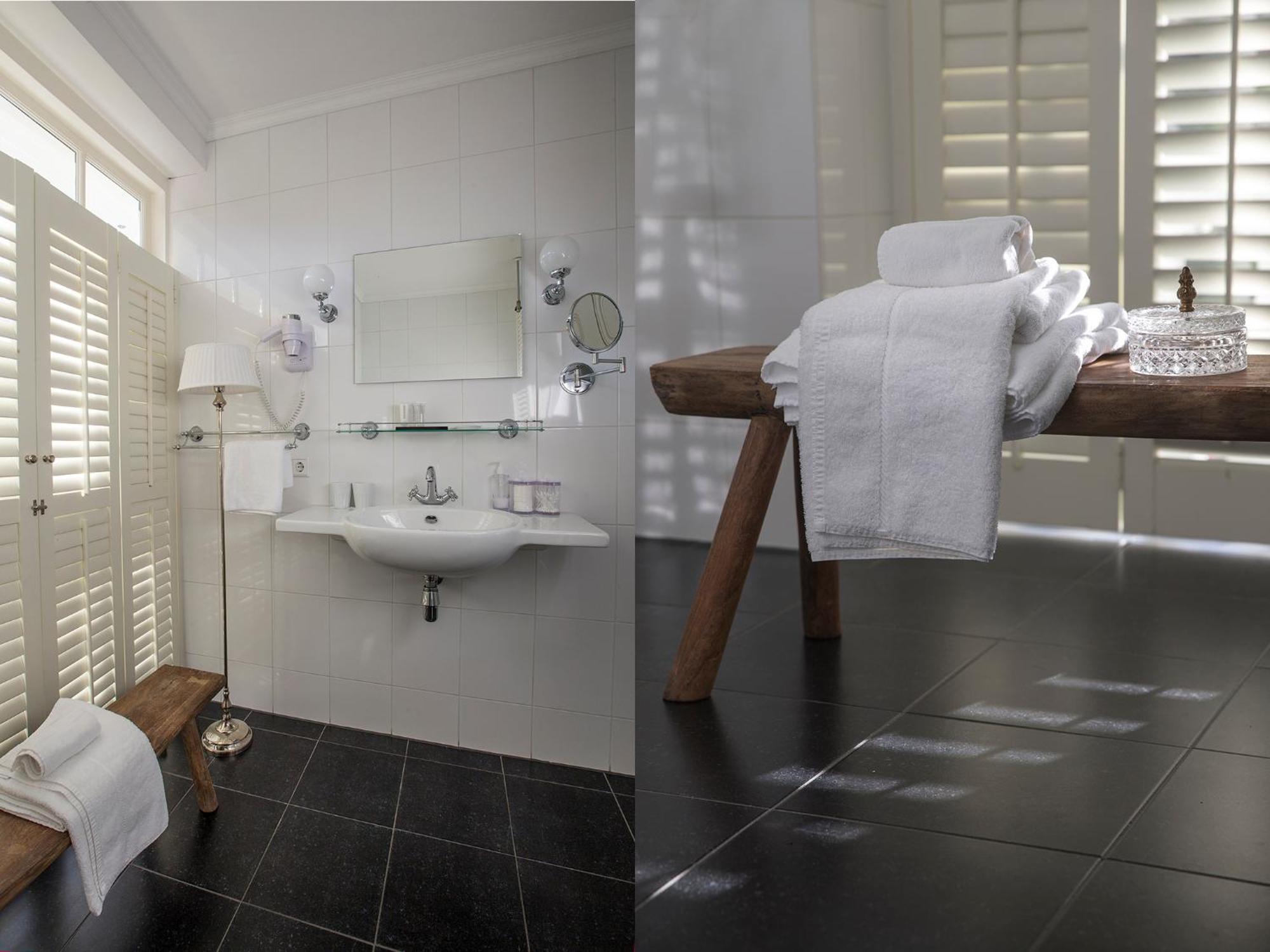 B & B Hotel The Baron Crown 덴헬데르 객실 사진